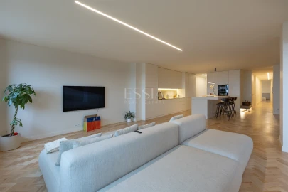 Apartamento T4 para Venda em Cedofeita, Santo Ildefonso, Sé, Miragaia, São Nicolau e Vitória