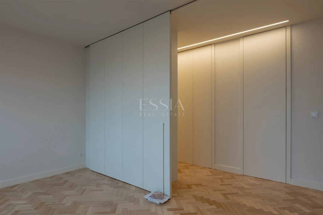 Apartamento T4 para Venda em Cedofeita, Santo Ildefonso, Sé, Miragaia, São Nicolau e Vitória Foto 23