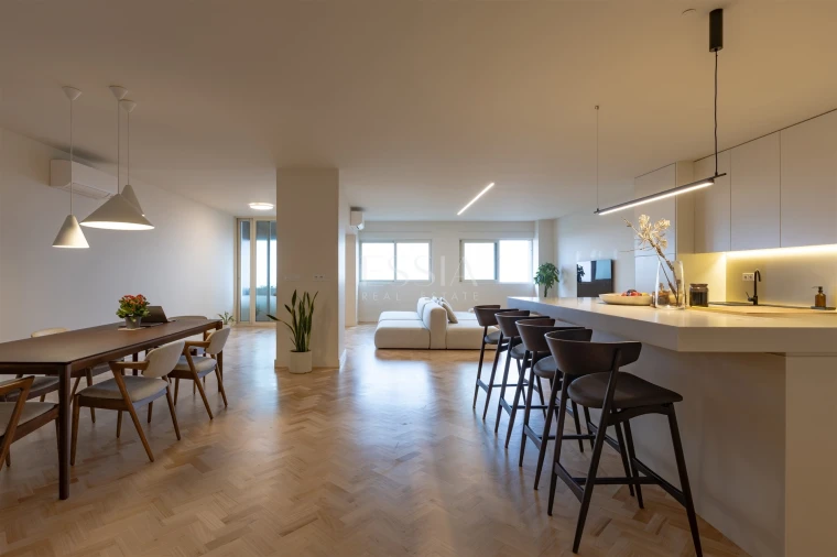 Apartamento T4 para Venda em Cedofeita, Santo Ildefonso, Sé, Miragaia, São Nicolau e Vitória