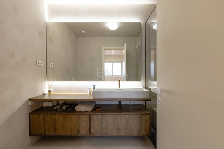 Apartamento T4 para Venda em Cedofeita, Santo Ildefonso, Sé, Miragaia, São Nicolau e Vitória Foto 25