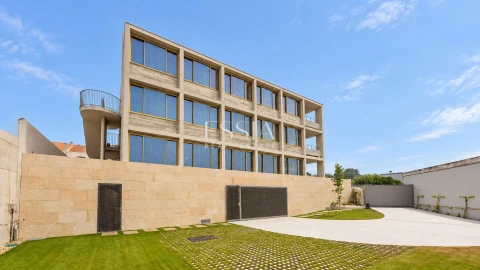 Apartamento T3 para Venda em Aldoar, Foz do Douro e Nevogilde