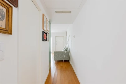 Apartamento T1 para Arrendamento em Aldoar, Foz do Douro e Nevogilde