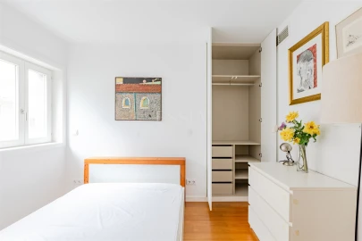 Apartamento T1 para Arrendamento em Aldoar, Foz do Douro e Nevogilde