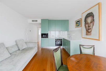 Apartamento T1 para Arrendamento em Aldoar, Foz do Douro e Nevogilde