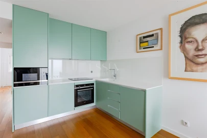 Apartamento T1 para Arrendamento em Aldoar, Foz do Douro e Nevogilde