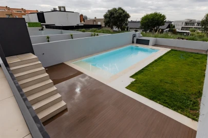 Moradia T4 para Venda em Canidelo