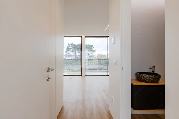 Moradia T4 para Venda em Canidelo Foto 38