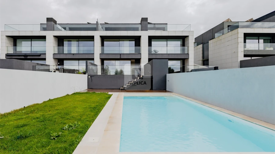 Moradia T4 para Venda em Canidelo