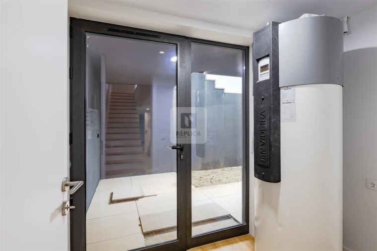 Moradia T4 para Venda em Canidelo Foto 50