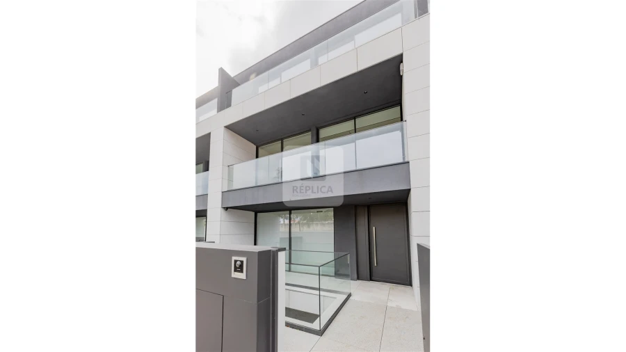 Moradia T4 para Venda em Canidelo Foto 9