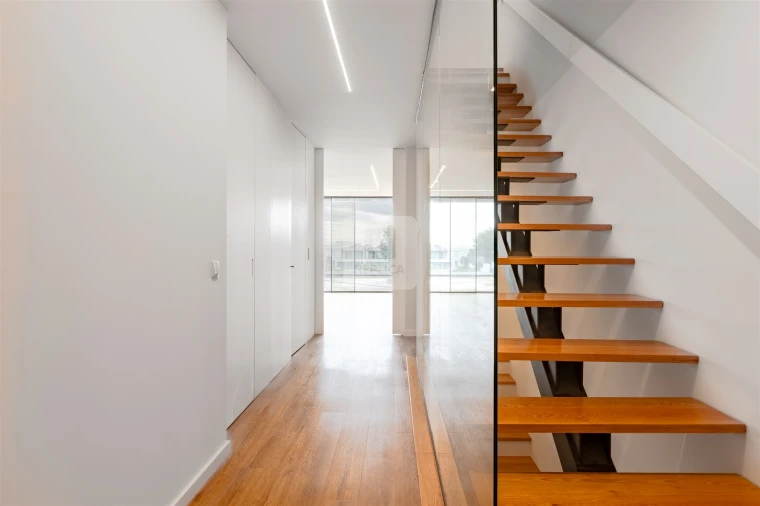 Moradia T4 para Venda em Canidelo Foto 17