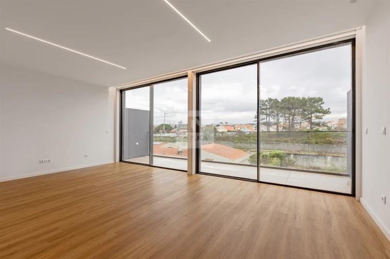 Moradia T4 para Venda em Canidelo Foto 35