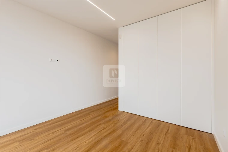 Moradia T4 para Venda em Canidelo Foto 30