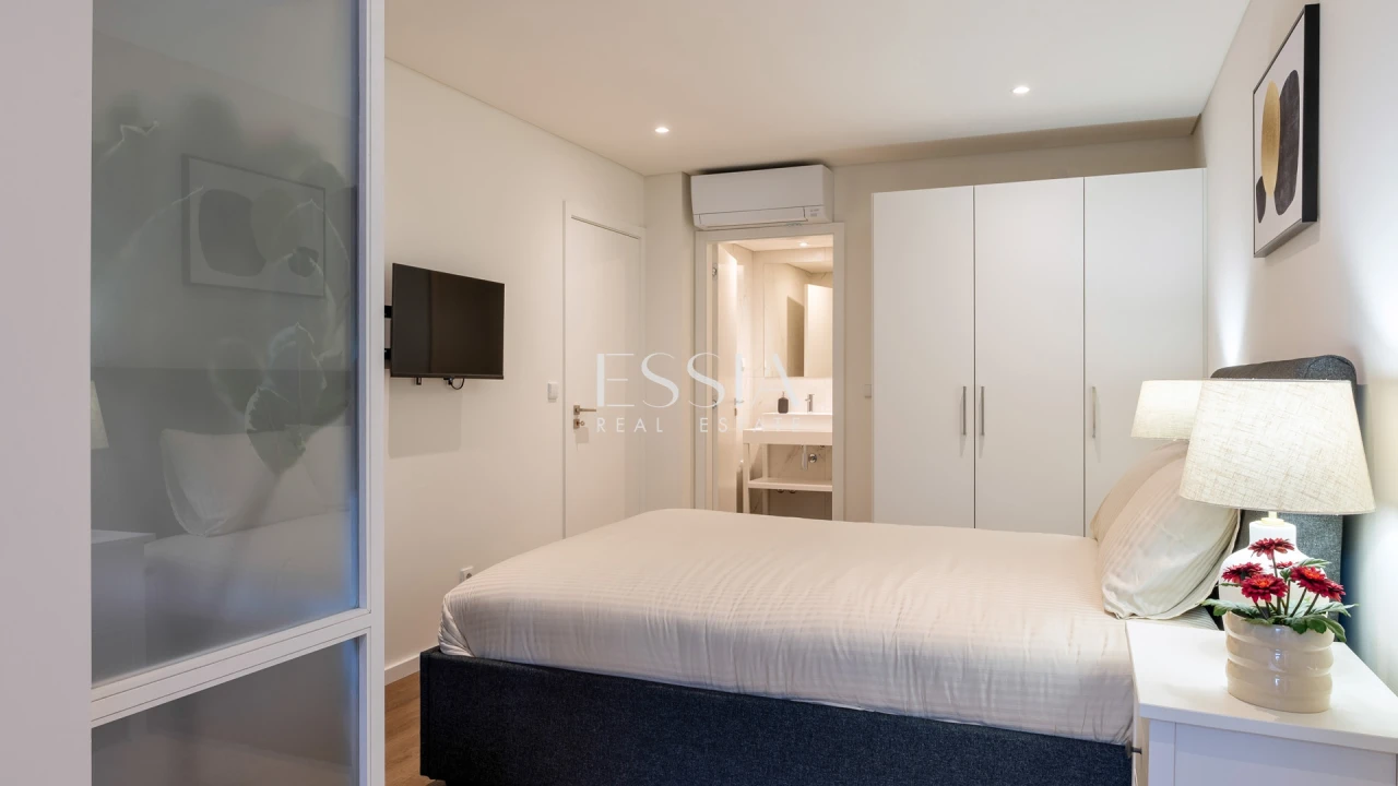 Apartamento T1 para Venda em Cedofeita, Santo Ildefonso, Sé, Miragaia, São Nicolau e Vitória Foto 7