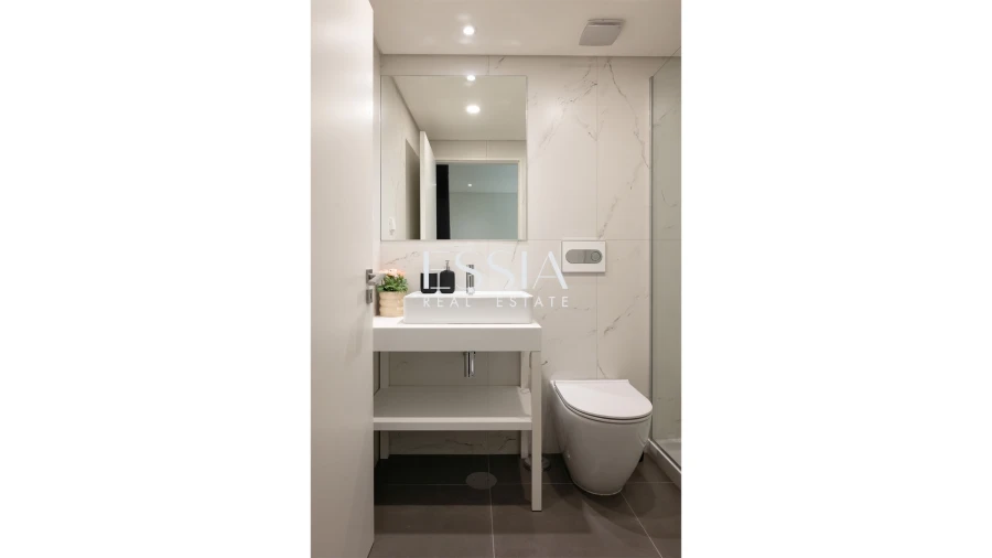 Apartamento T1 para Venda em Cedofeita, Santo Ildefonso, Sé, Miragaia, São Nicolau e Vitória Foto 13