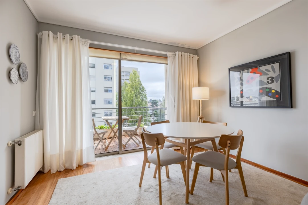 Apartamento T2 para Arrendamento em Aldoar, Foz do Douro e Nevogilde Foto 5