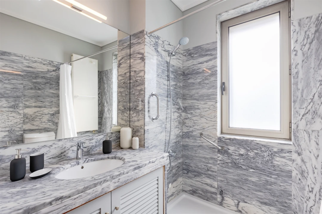 Apartamento T2 para Arrendamento em Aldoar, Foz do Douro e Nevogilde Foto 28