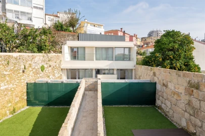 Apartamento T0 para Venda em Santa Marinha e São Pedro da Afurada
