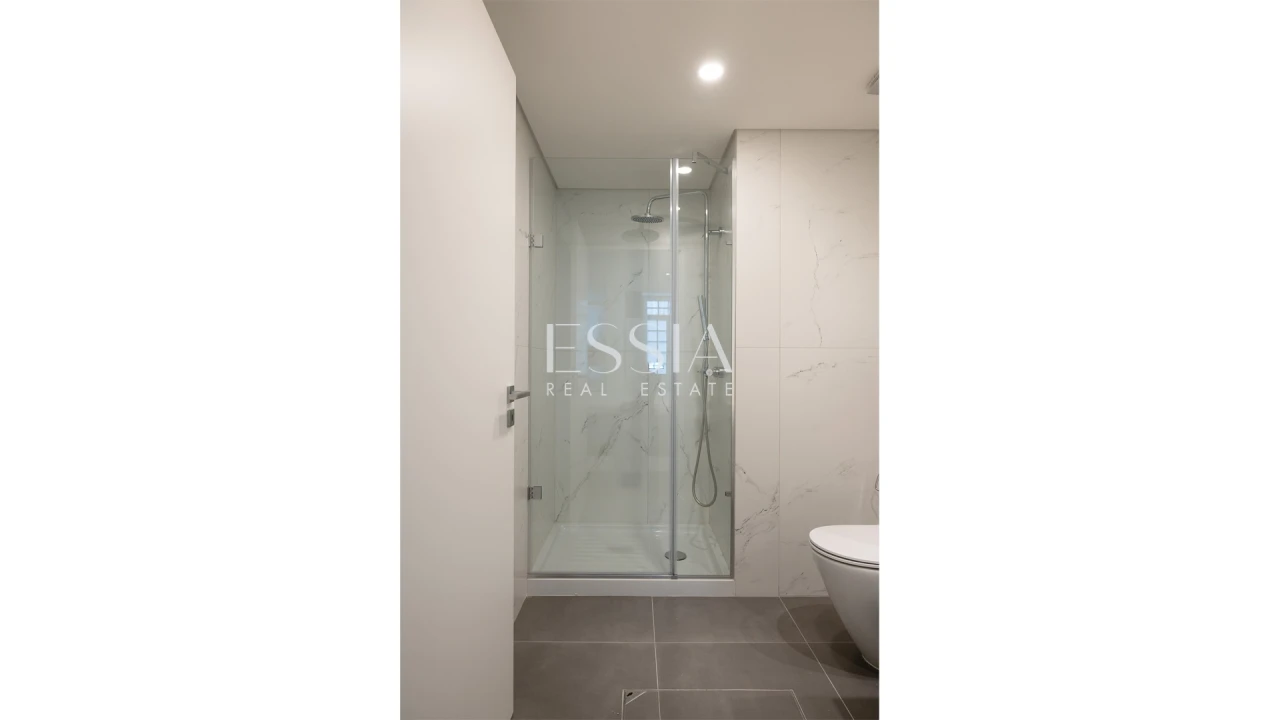 Apartamento T1 para Venda em Cedofeita, Santo Ildefonso, Sé, Miragaia, São Nicolau e Vitória Foto 17