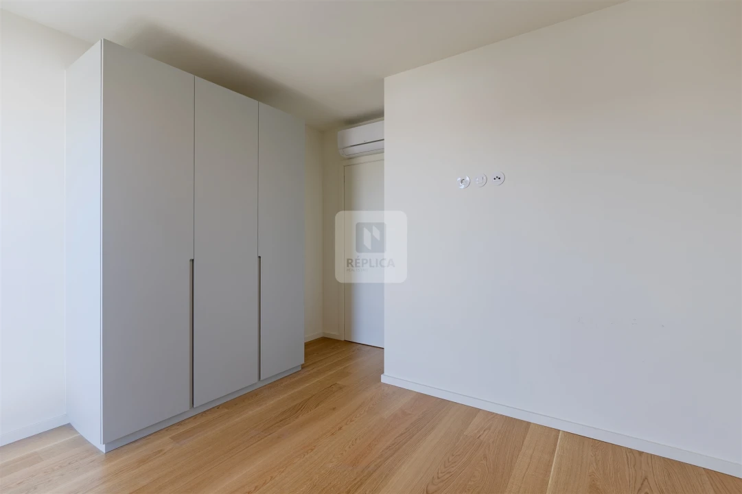 Apartamento T2 para Arrendamento em Canidelo Foto 15
