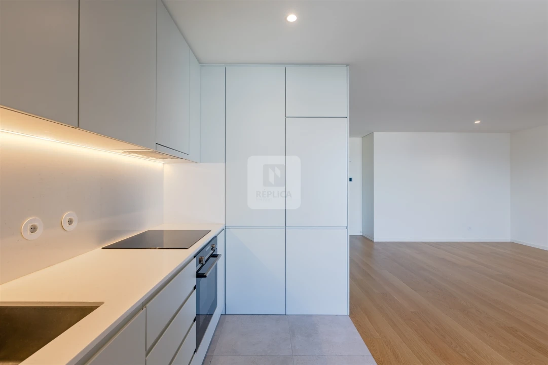 Apartamento T2 para Arrendamento em Canidelo Foto 6