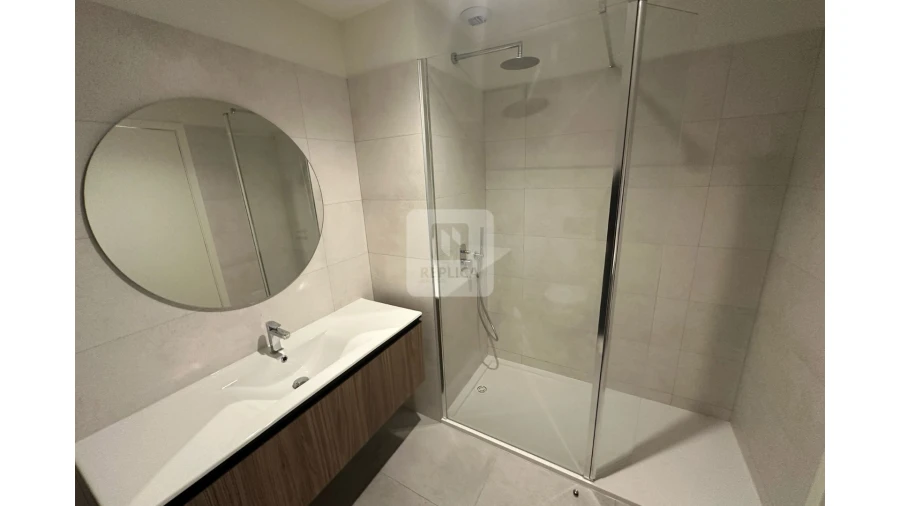 Apartamento T2 para Arrendamento em Canidelo Foto 17