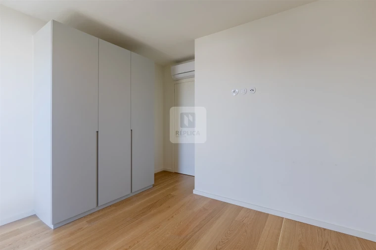 Apartamento T2 para Arrendamento em Canidelo Foto 15