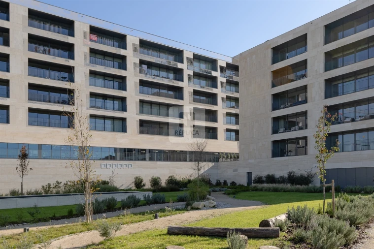 Apartamento T2 para Arrendamento em Canidelo Foto 22