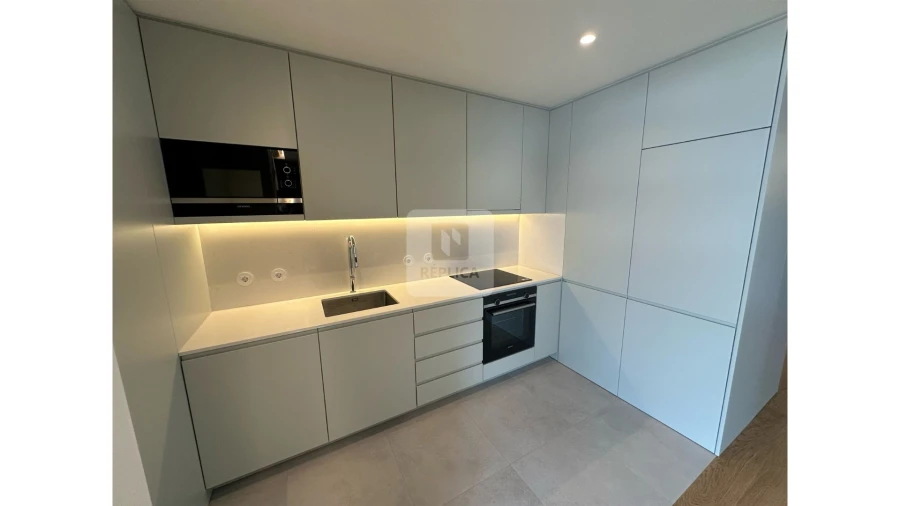 Apartamento T2 para Arrendamento em Canidelo Foto 8