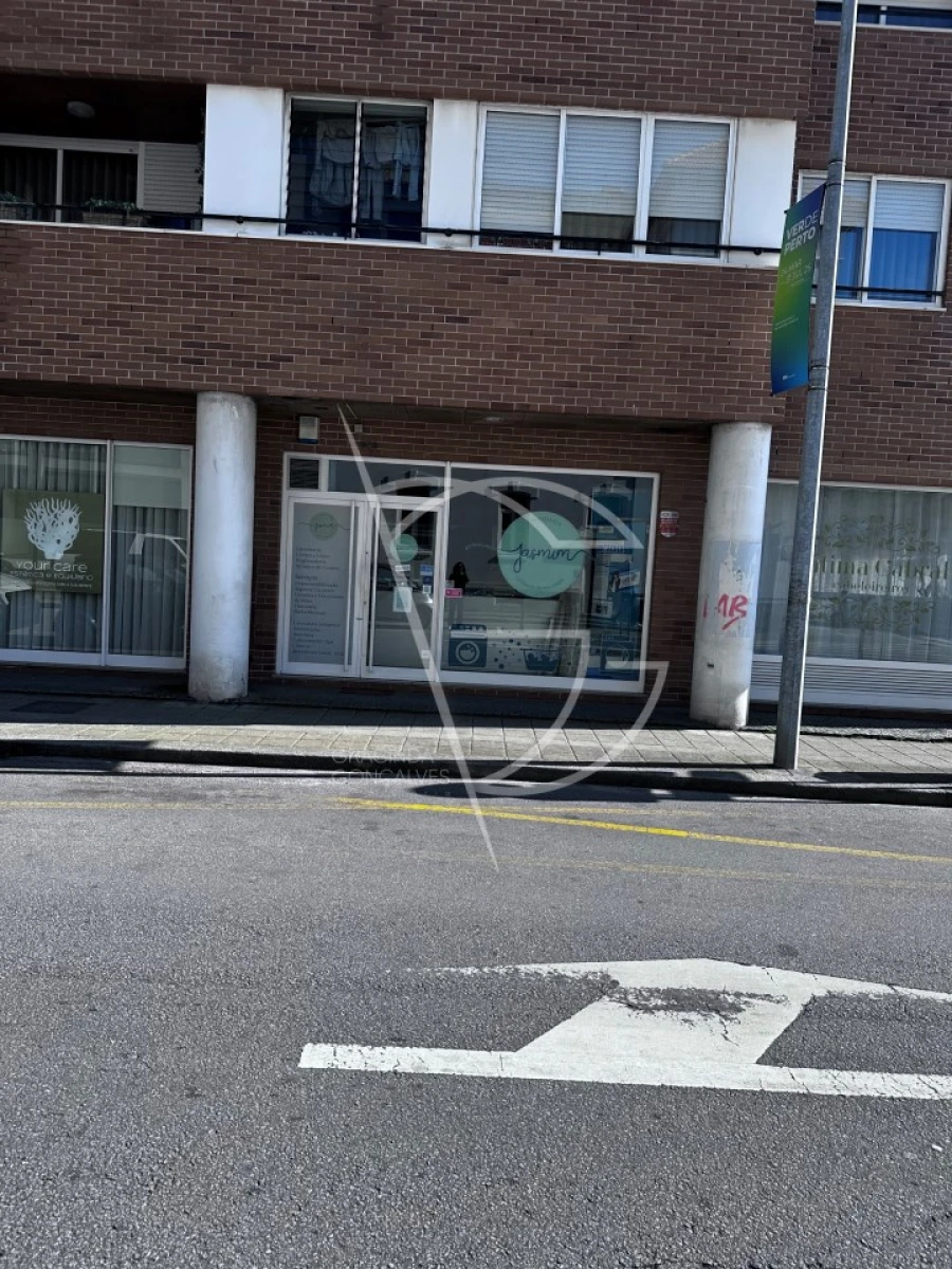 Loja para Venda em Matosinhos e Leça da Palmeira Foto 2