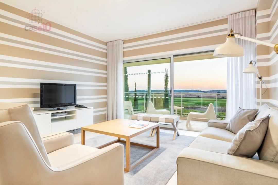 Apartamento T2 para Venda em Quarteira Foto 8