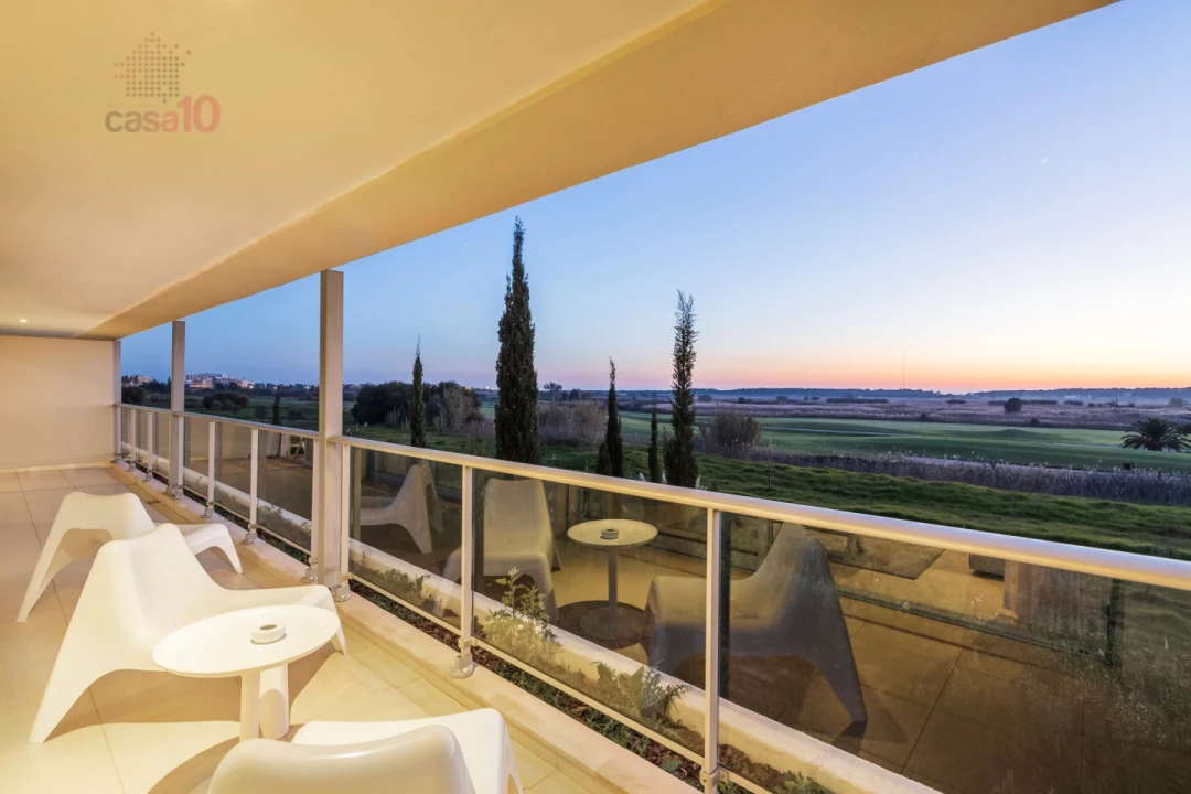 Apartamento T2 para Venda em Quarteira Foto 5