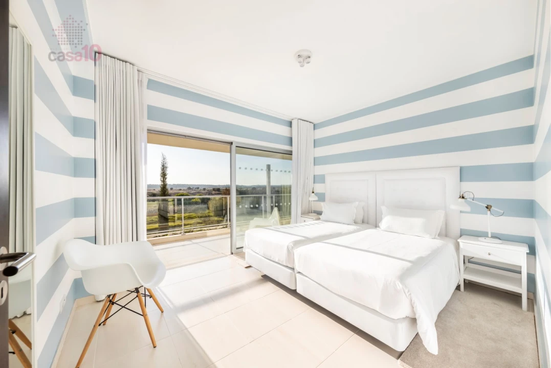 Apartamento T2 para Venda em Quarteira Foto 31
