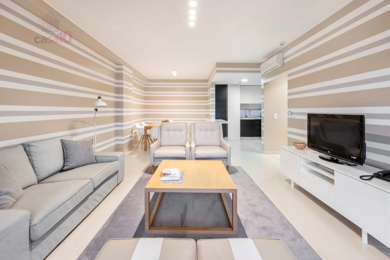 Apartamento T2 para Venda em Quarteira Foto 11