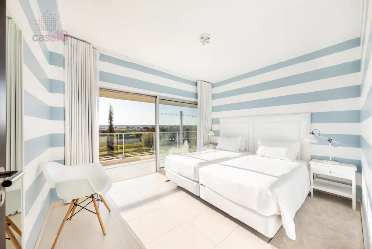 Apartamento T3 para Venda em Quarteira Foto 23