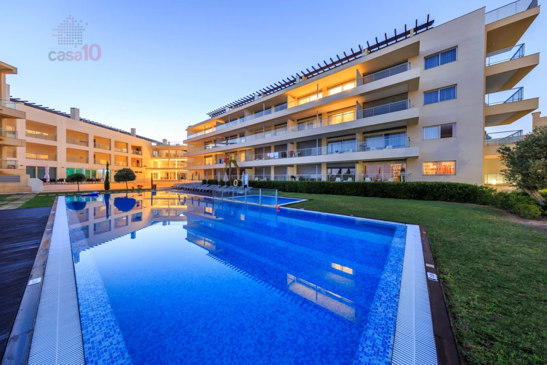 Apartamento T2 para Venda em Quarteira Foto 3