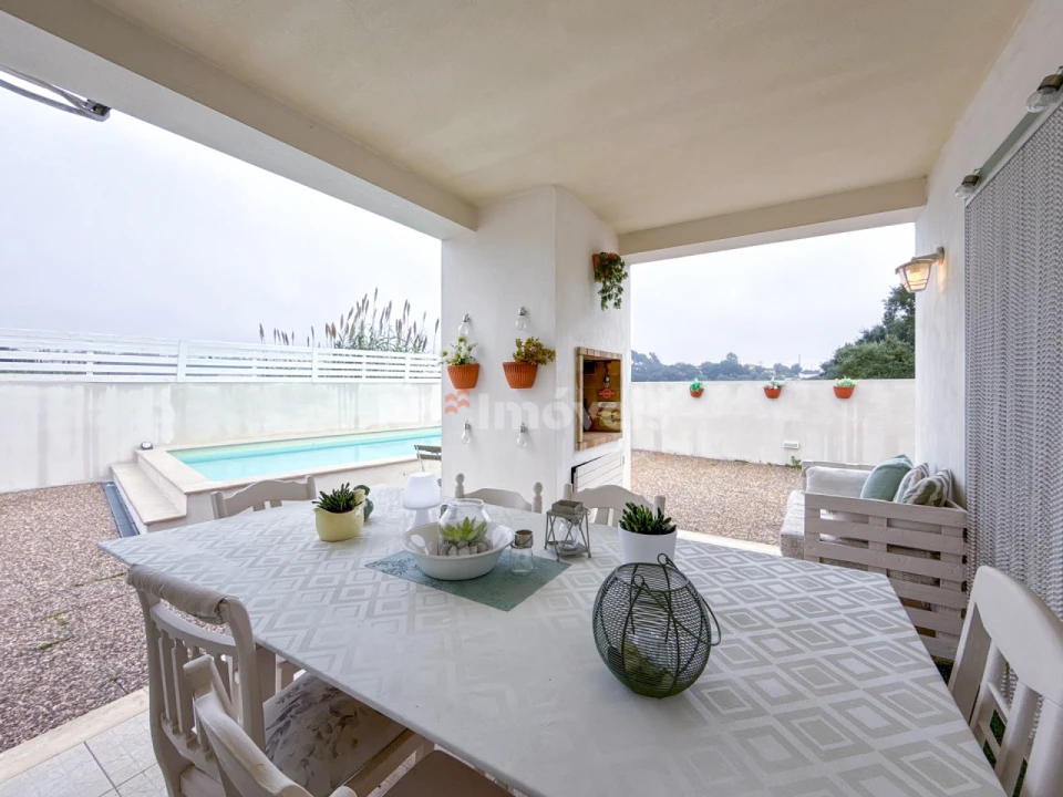 Moradia T4 para Venda em Nossa Sra de Fatima Foto 4