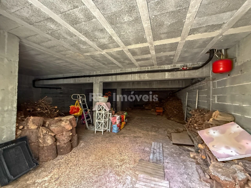 Moradia T4 para Venda em Nossa Sra de Fatima Foto 59