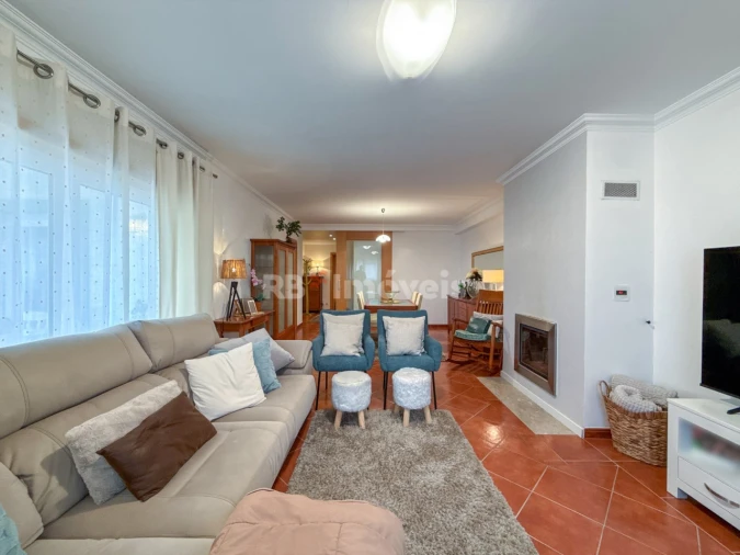 Moradia T4 para Venda em Nossa Sra de Fatima Foto 2