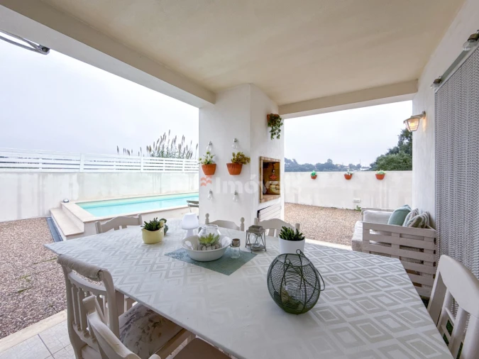 Moradia T4 para Venda em Nossa Sra de Fatima Foto 4