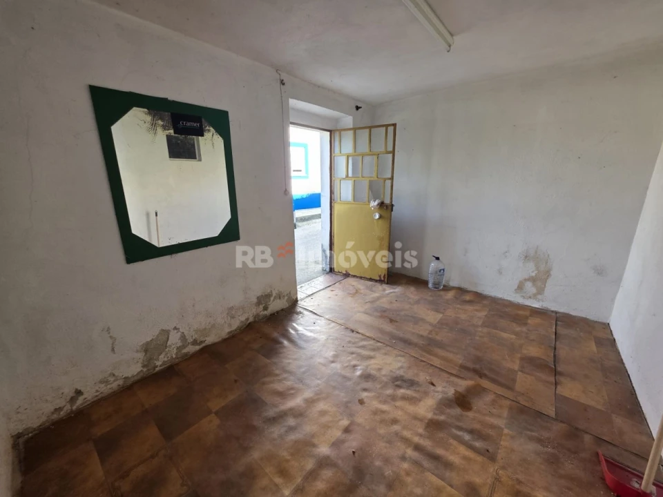 Moradia T1 para Venda em Paialvo Foto 5