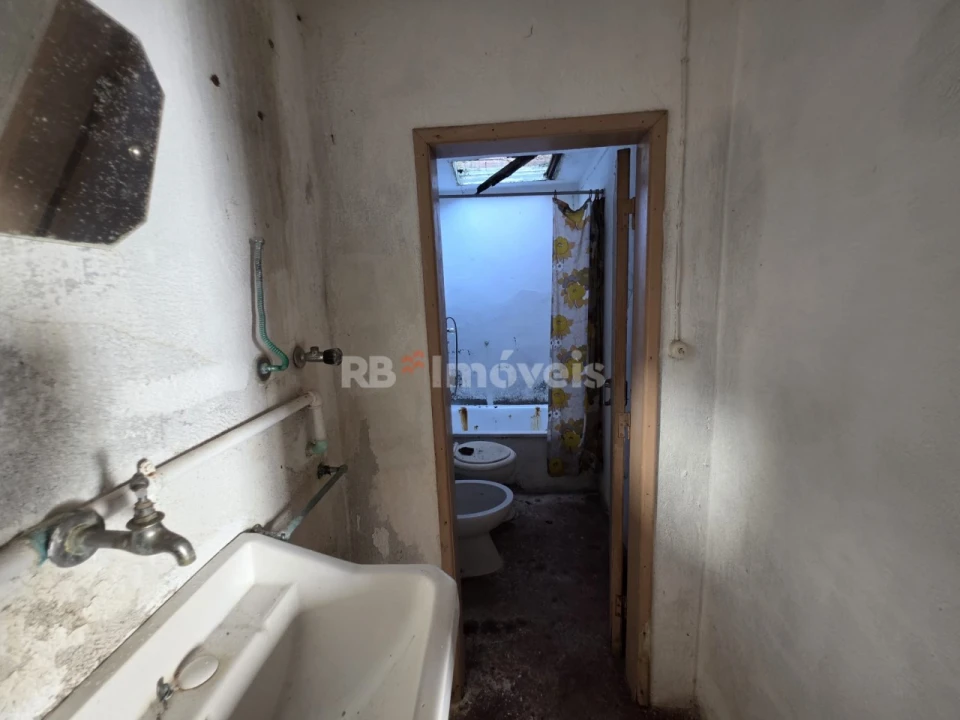 Moradia T1 para Venda em Paialvo Foto 10