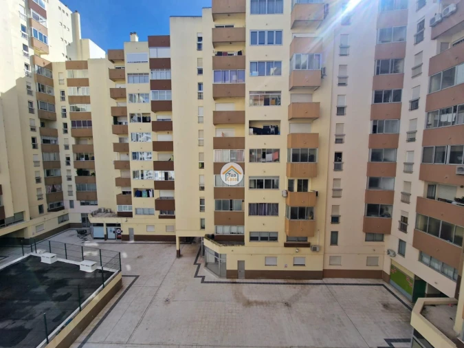 Apartamento T2 para Venda em Faro (Sé e São Pedro) Foto 11
