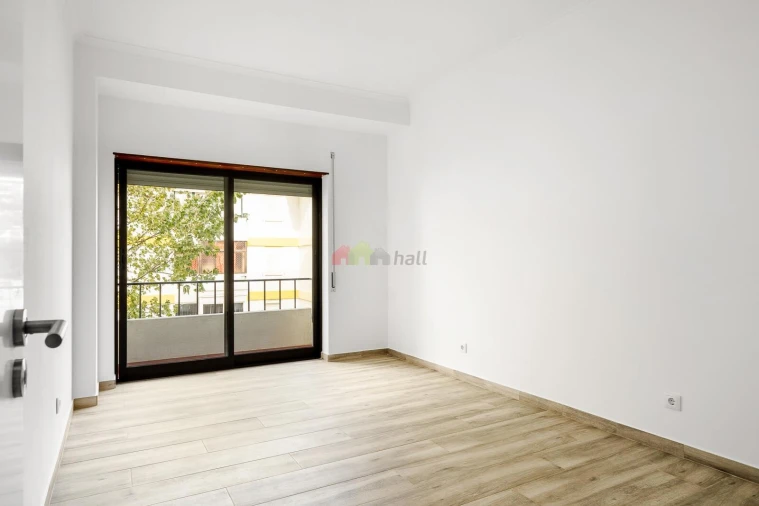 Apartamento T2 para Venda em Alto do Seixalinho, Santo André e Verderena Foto 3