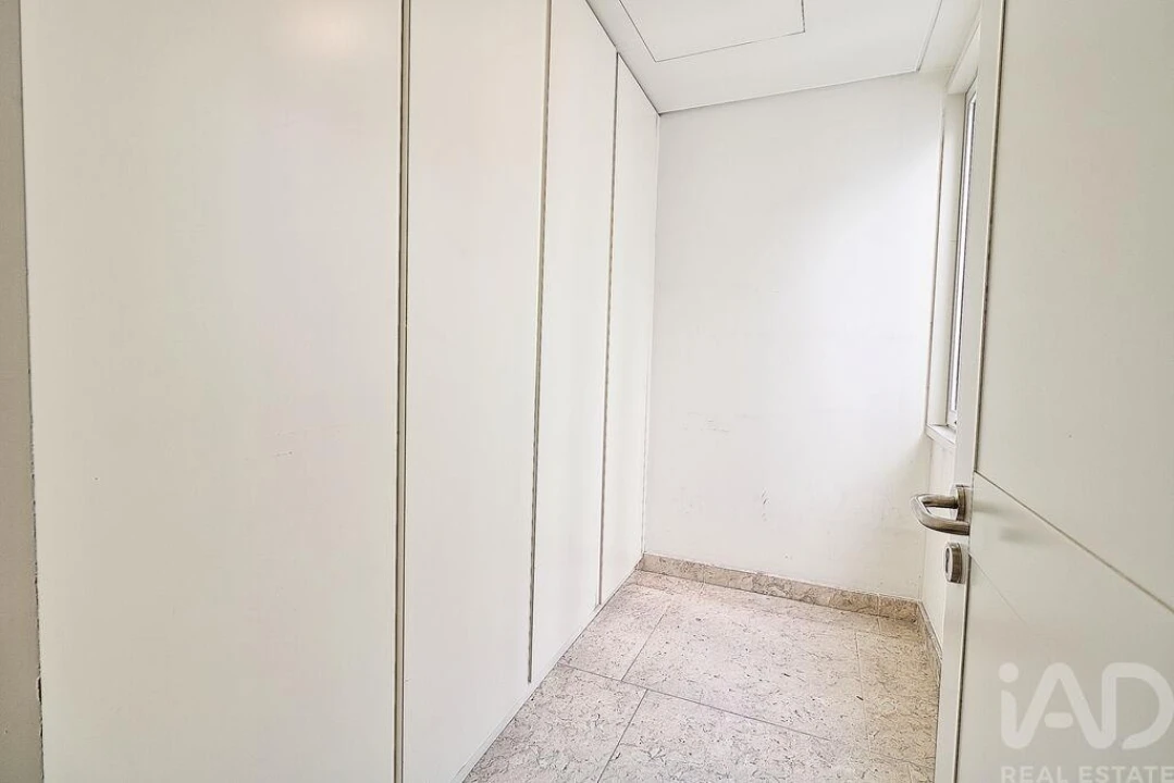 Apartamento T4 para Venda em Santo António Foto 25