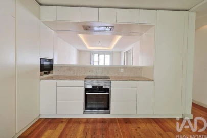 Apartamento T4 para Venda em Santo António