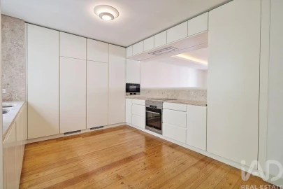 Apartamento T4 para Venda em Santo António