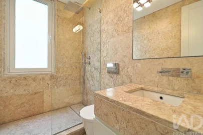 Apartamento T4 para Venda em Santo António
