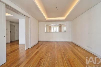 Apartamento T4 para Venda em Santo António