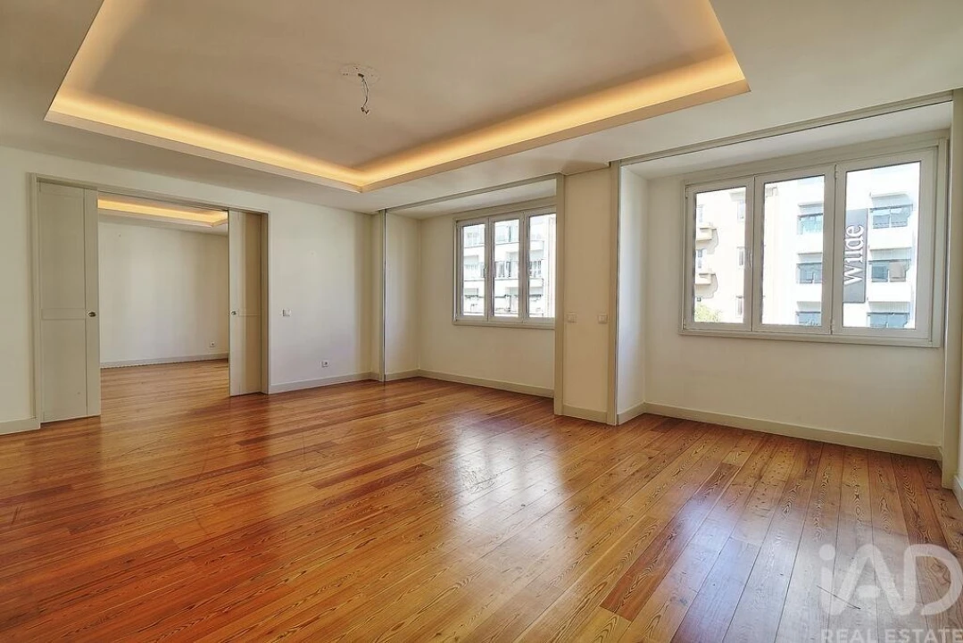 Apartamento T4 para Venda em Santo António Foto 2